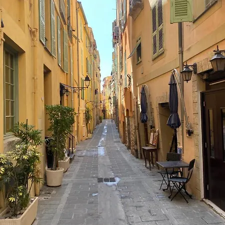 Renovated In The Heart Of The Old Town * Menton