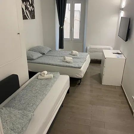 Renovated In The Heart Of The Old Town * Menton